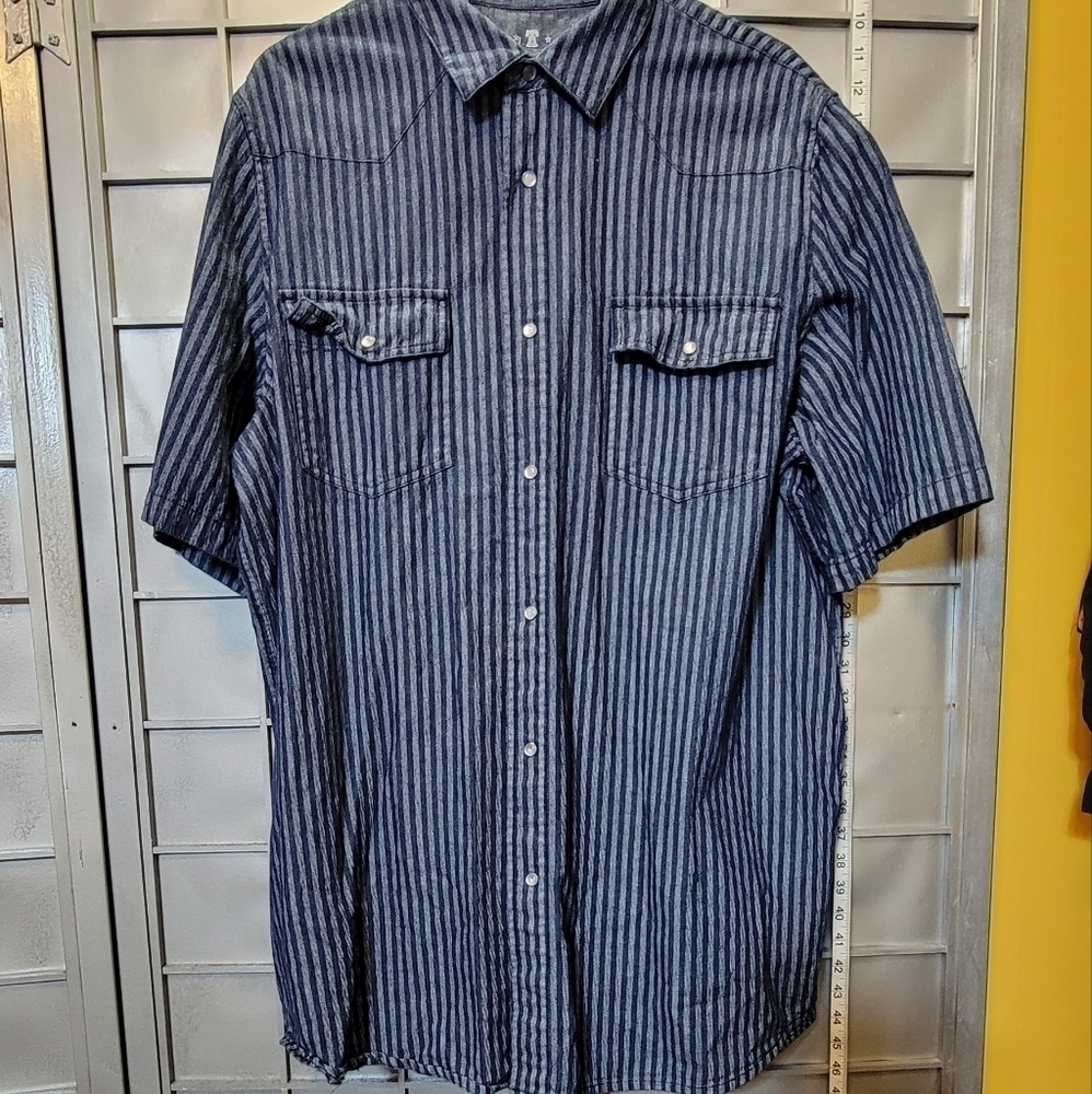 Liberty Blues Jeans Co. XL Tall mans button down short sleeve shirt. Pearl snaps
